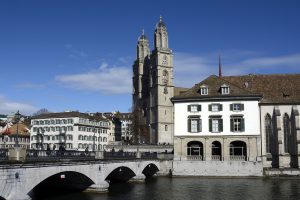 Grossmünster Black Friday Zürich