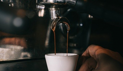 Kaffeevollautomat günstig am Black Friday kaufen – so findest du eine gute Maschine